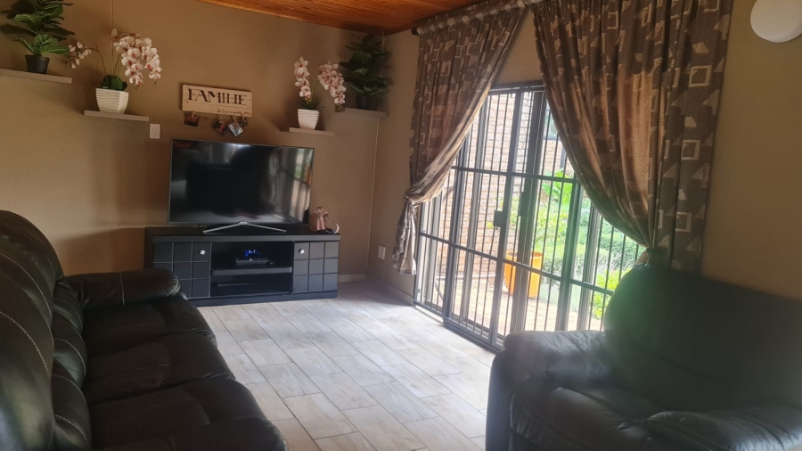 7 Bedroom Property for Sale in Cashan North West